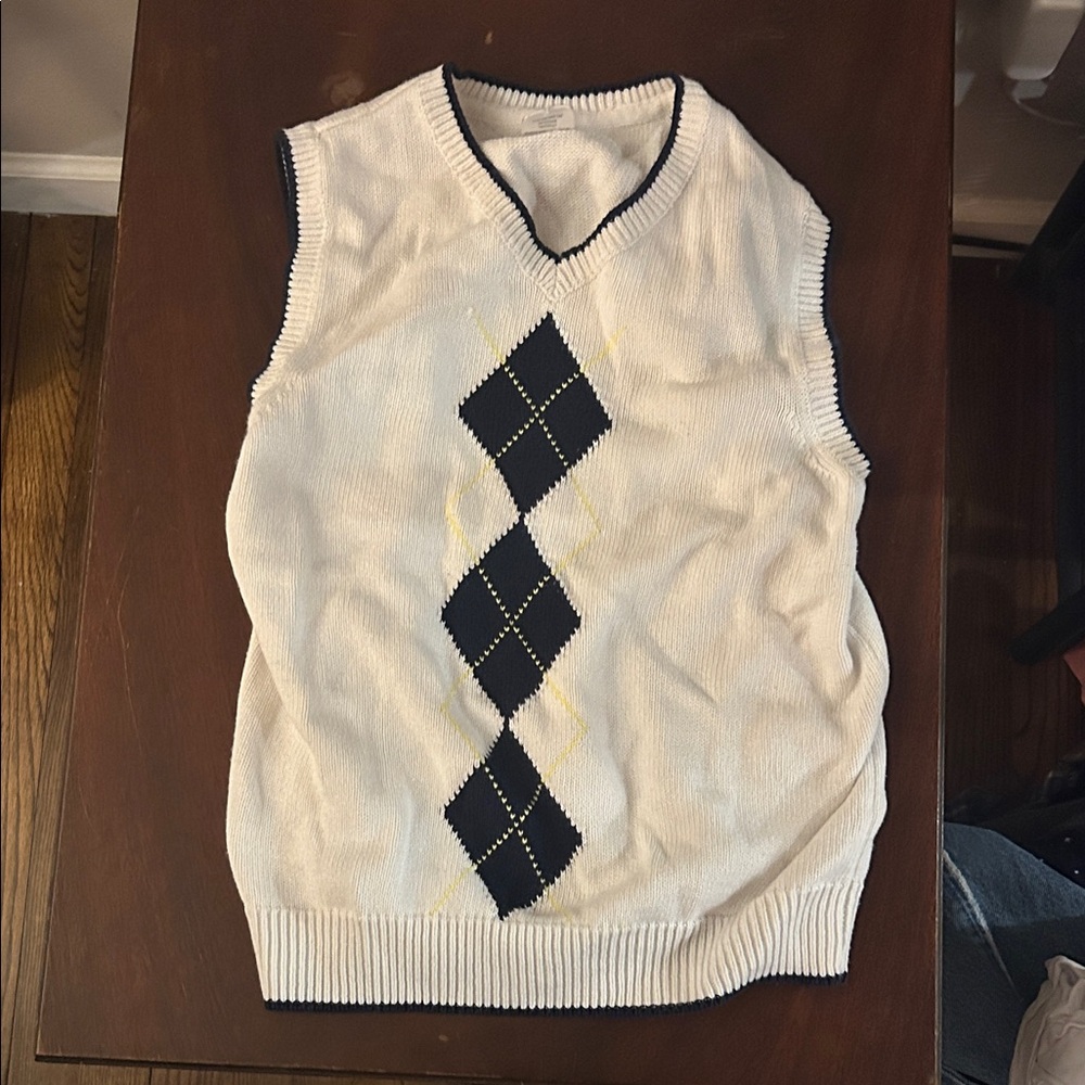 Gymboree White and Black Argyle V-Neck Sweater